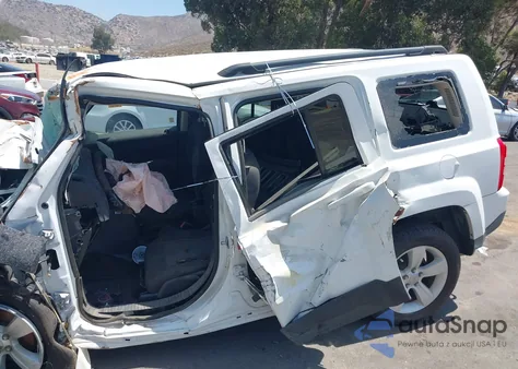 2014 Jeep Patriot Latitude из США, поврежденный, VIN 1C4NJRFB4ED549734